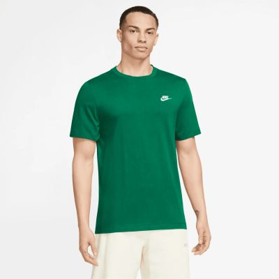 Nike M Nsw Club Tee in grün